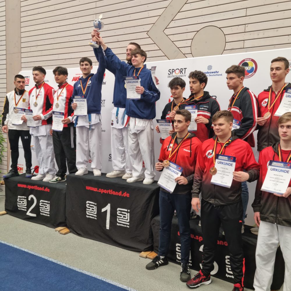 Erfolgreiche Deutsche Meisterschaften für Knights: Einzel- und Teamgold in Kaiserslautern